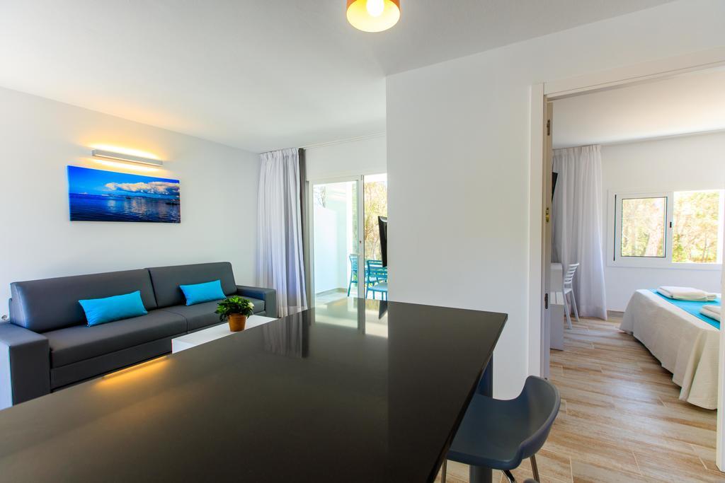 Pinos Playa Suites Bãi biển Bãi biển Playa Migjorn Ngoại thất bức ảnh
